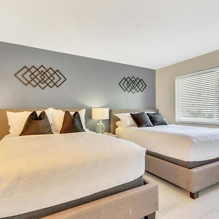 Bright Pompano Beach With Pool Access Exteriör bild